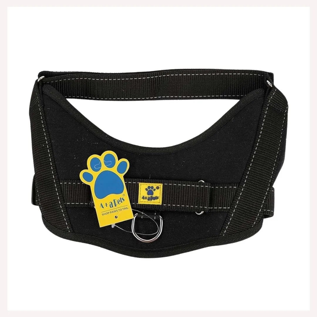 A a Pets' No Pull Escape Proof Reflective Vest Harness for Dogs