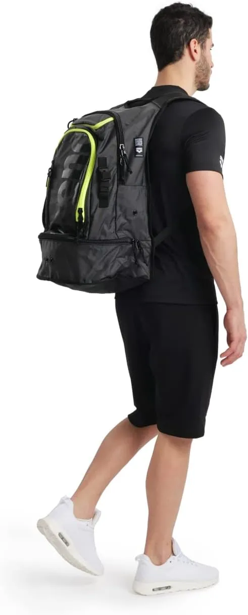 ARENA Unisex Adult Fastpack 3.0 Swim Bag Athlete Sports Backpack Gym Workout Rucksack Wet Gear/Shoes Compartment, 40 Liters