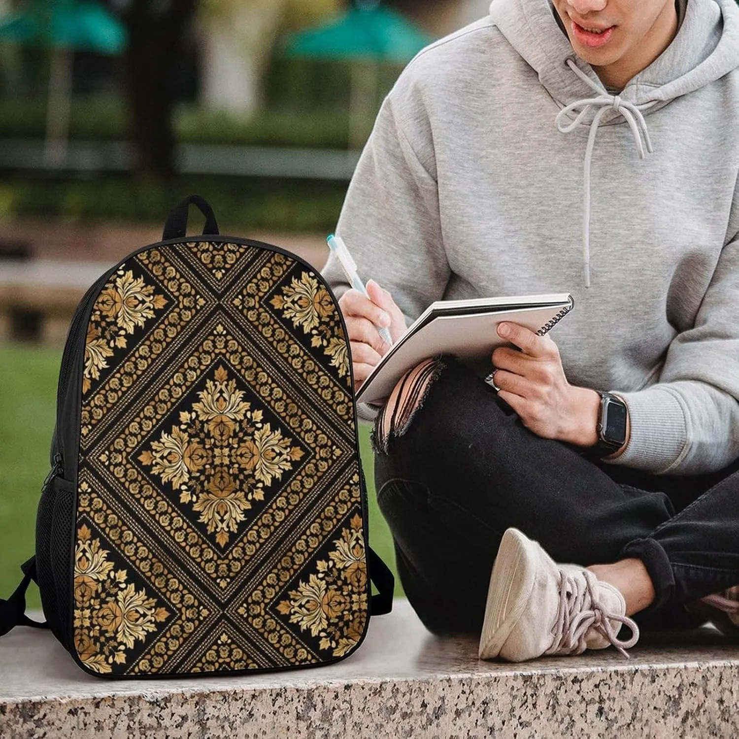 Brocade Pattern in Black And Gold Classic Large Capacity Comfortable Backpack