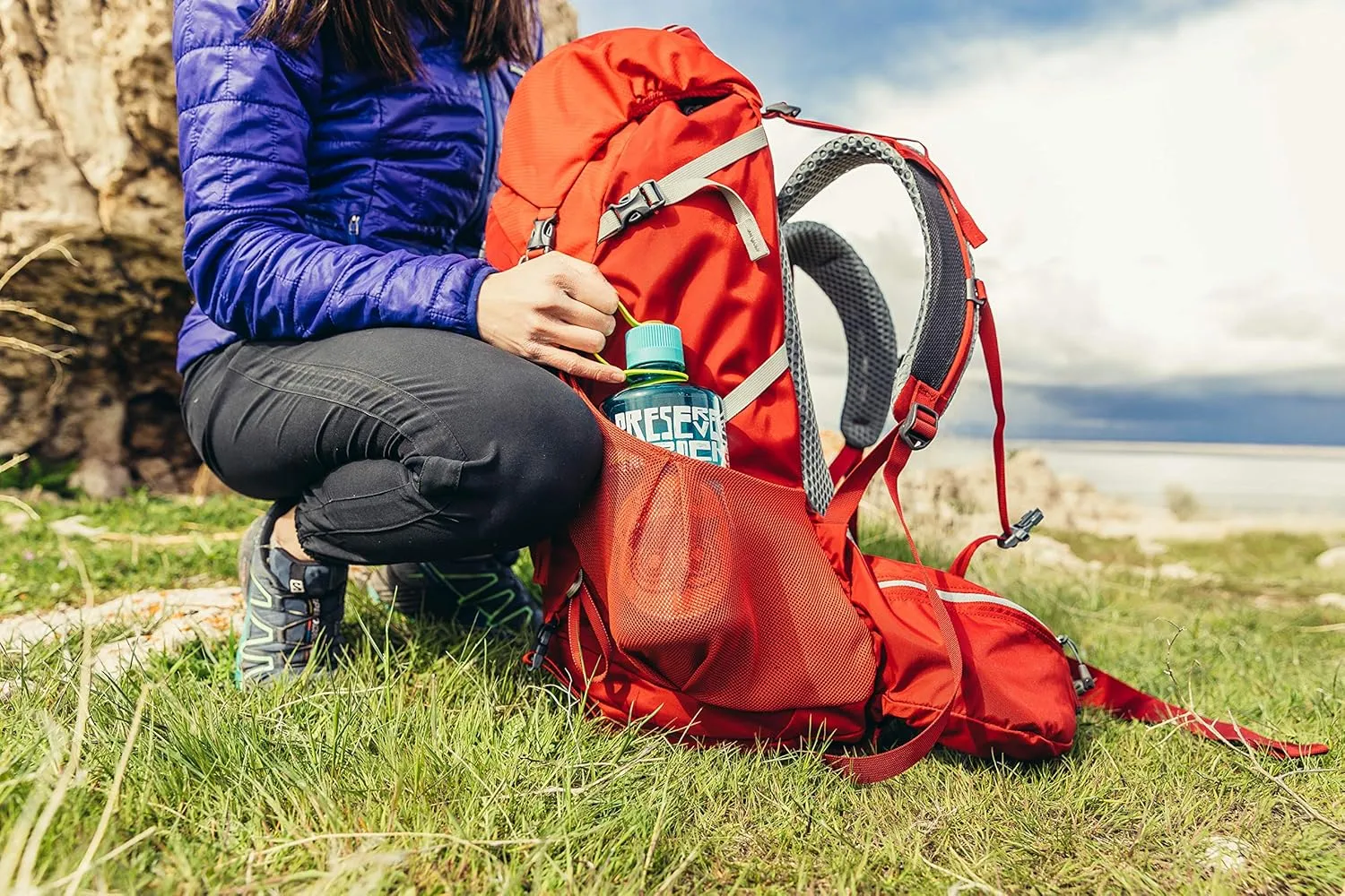 Gregory Amber 55L Women's Dayhiking/Backpacking Pack, with Breathable Backpanel and Comfort 3d Waistbelt, Raincover included, One Size Fits All, Sienna Red