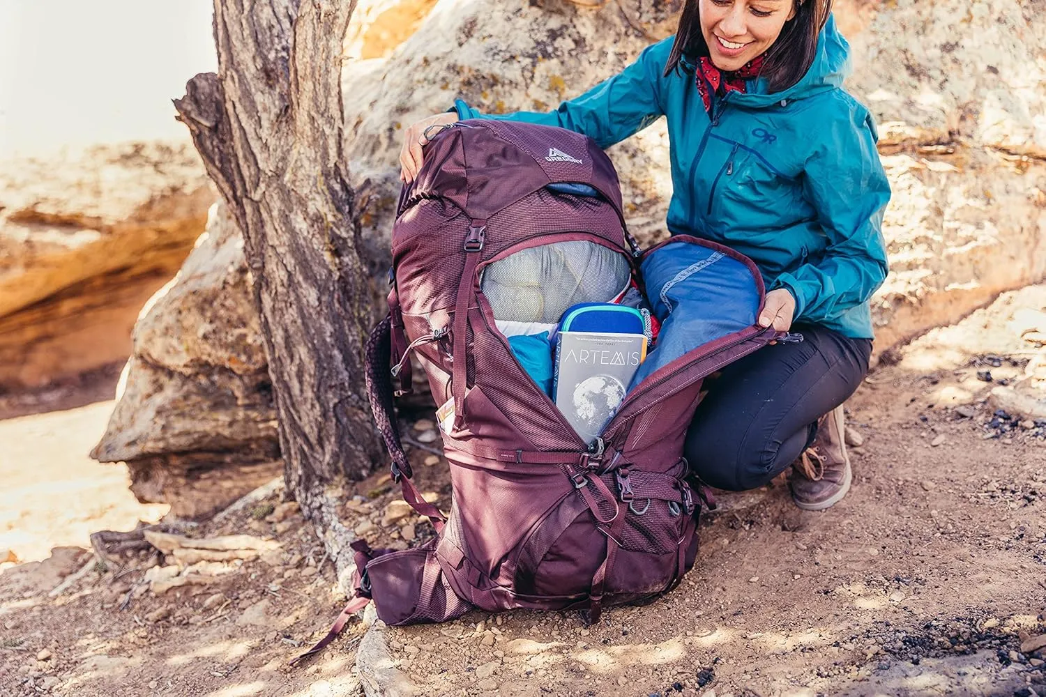 Gregory Deva 60L Women's Dayhiking/Backpacking Pack, Freefloat Suspension, AirCushion Breathable Backpanel, Alloy Frame, Small, Emerald Green