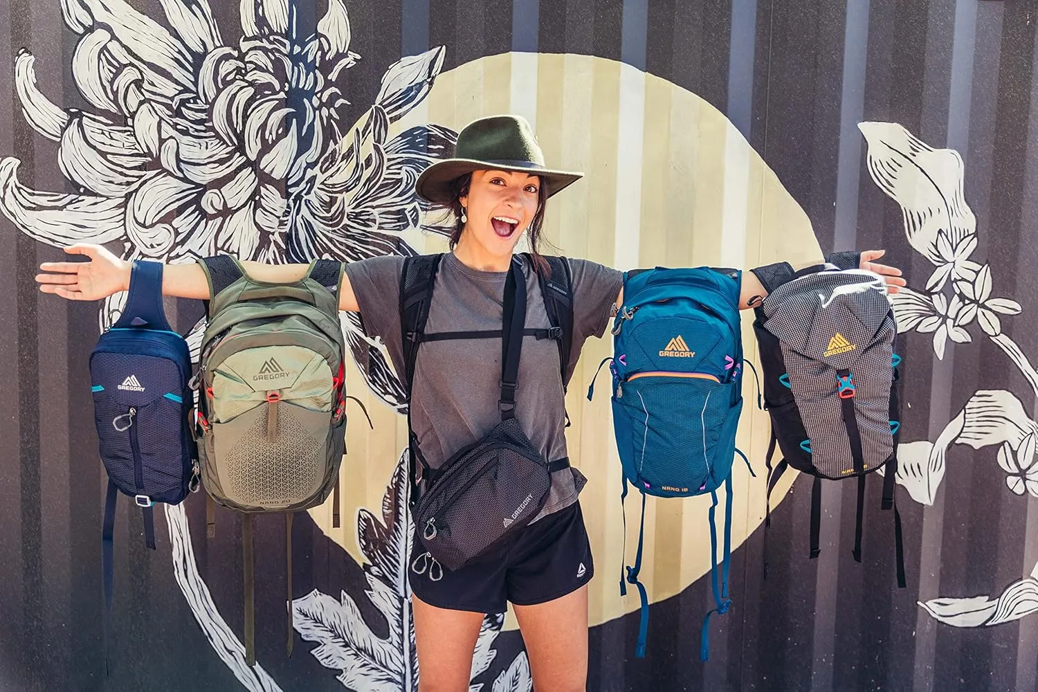 Gregory Nano 18L Unisex Day Hiking/Commuter/Active Travel Backpack, Breathable Backpanel, Hydration Port, One Size Fits All, Icon Teal