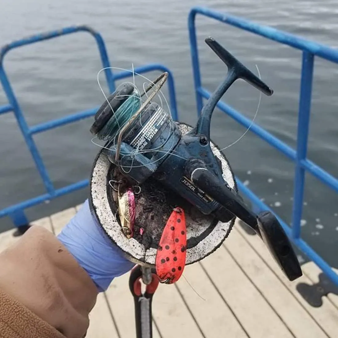 Grtard 700LBS Magnet Fishing Kit, Strong N52 Neodymium Fishing Magnets, Magnetic Fishing Magnet Kit with Strong Magnets(2.95''), 65ft Rope, Protective Gloves, Rare Earth Magnet for Retrieving Items