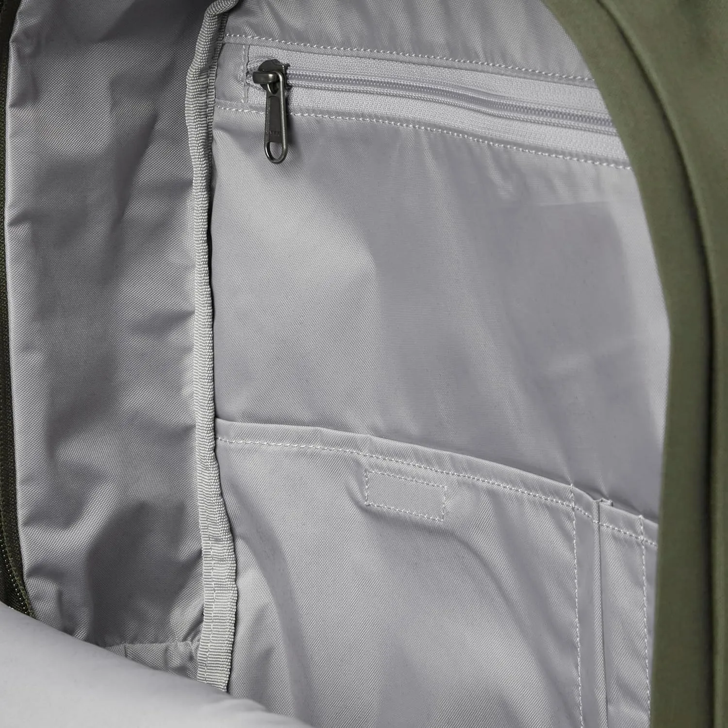 Helly-Hansen Sentrum Backpack, 431 Utility Green, One Size