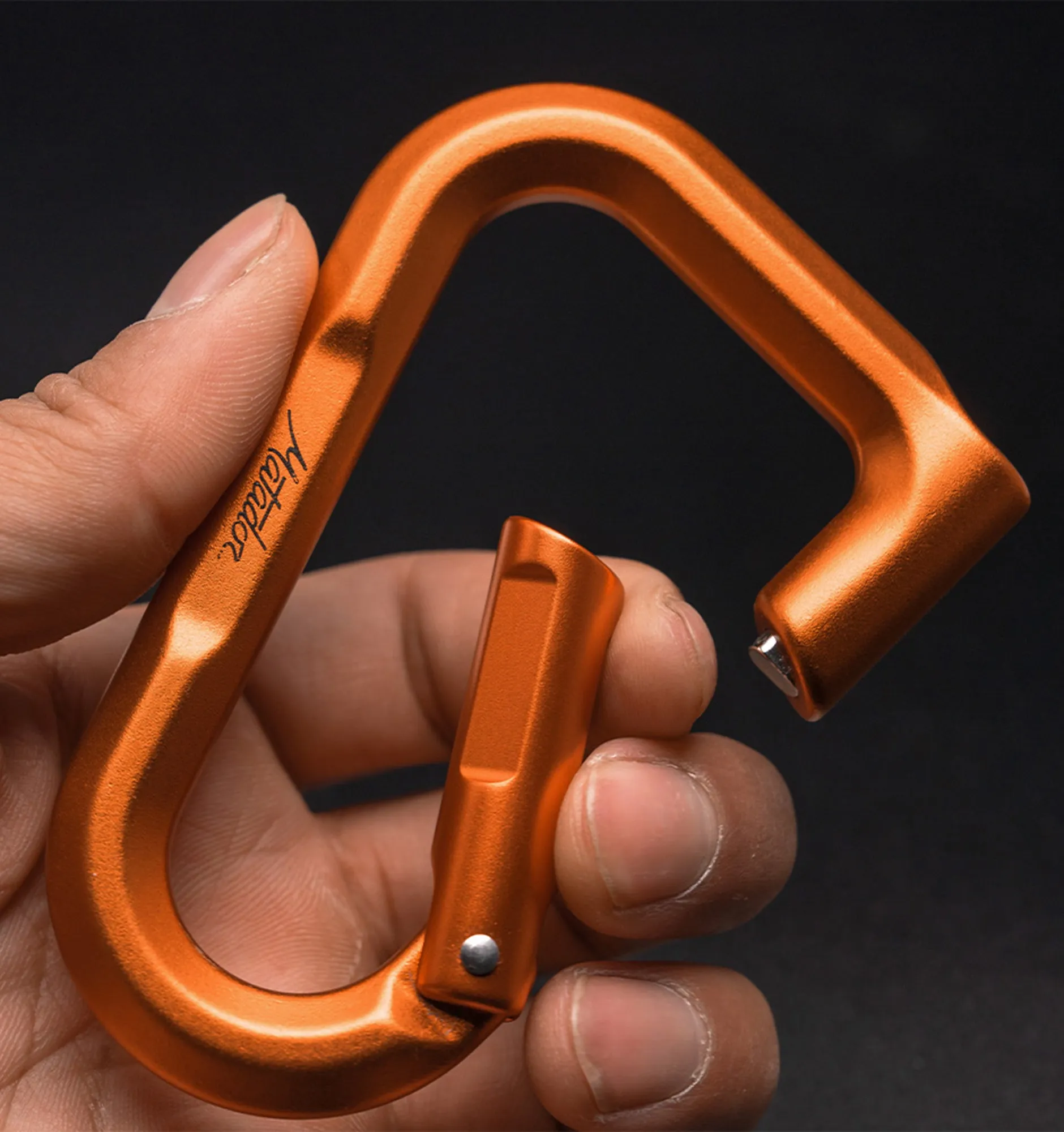 Matador Betalock™ Carabiner