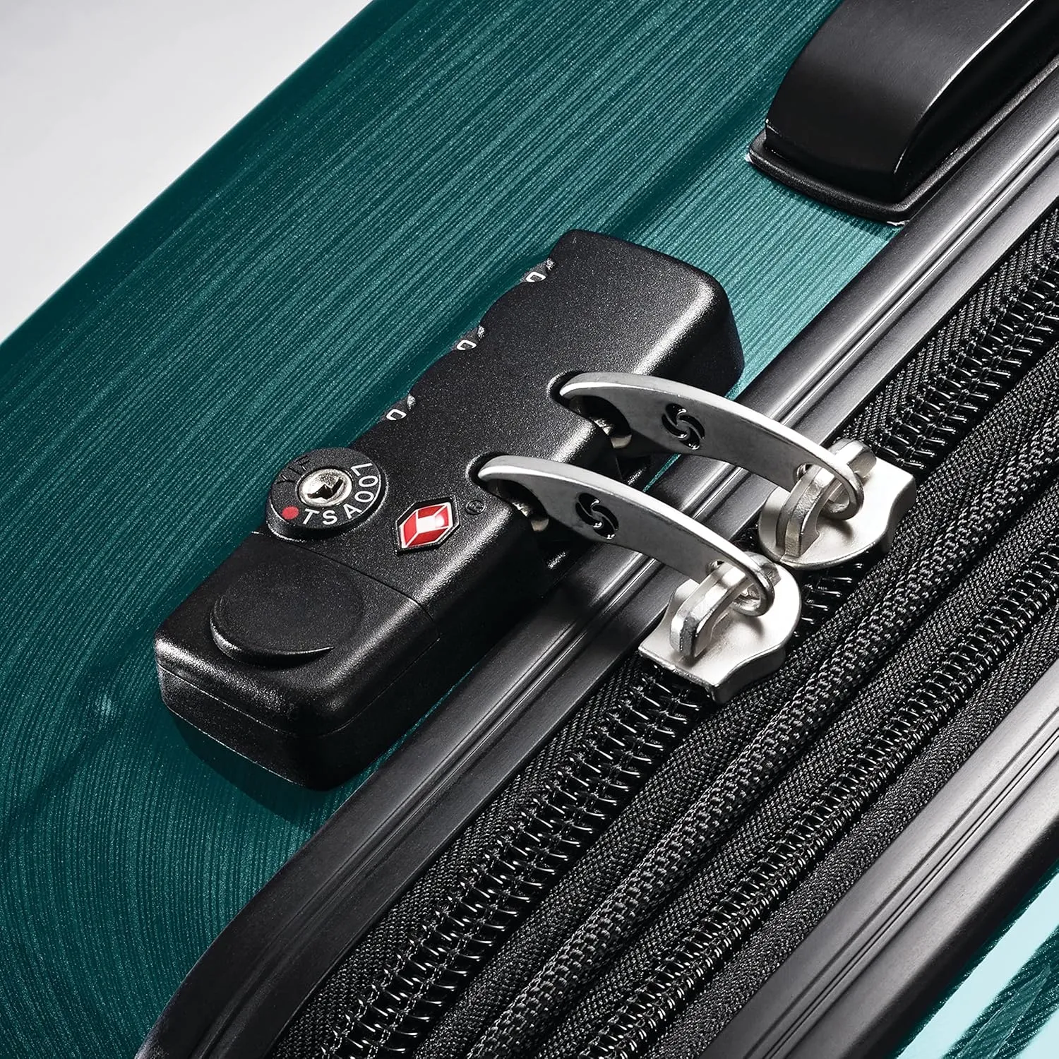 Samsonite Winfield 2 Hardside Luggage with Spinner Wheels, 2-Piece Set (20/28), Cactus Green